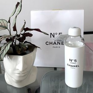 Chanel no5 water bottle